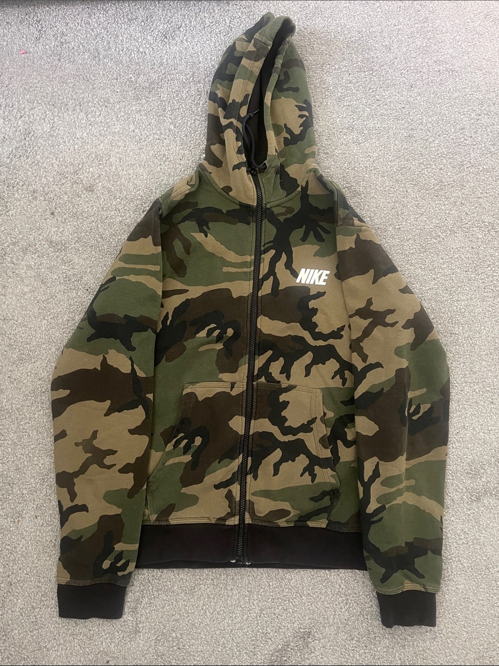 Nike Men’s Green & Brown Camouflage Full-Zip Hoodie